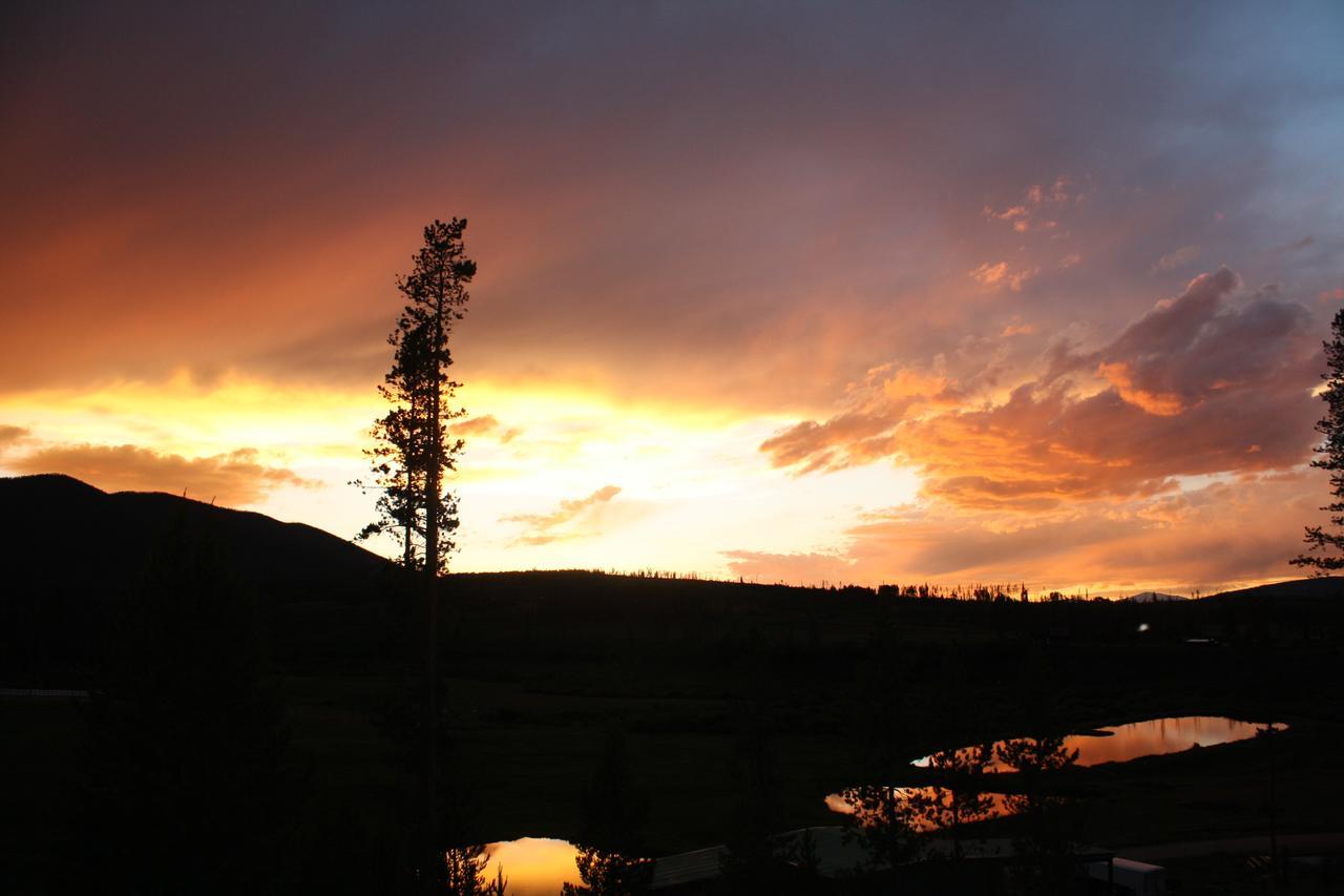 Hideaway Mountain Lodge Fraser Kültér fotó